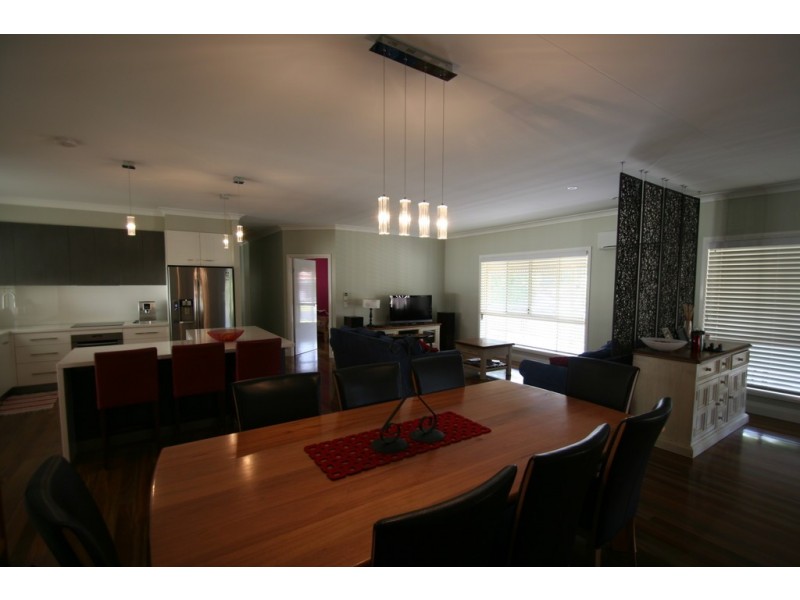52 Kidd Street, Emerald QLD 4720