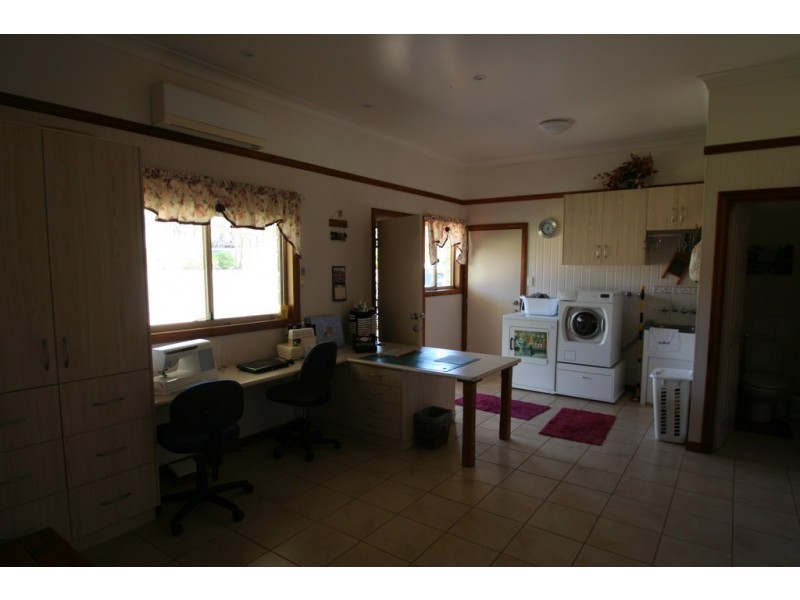 7 Mares Tail Lane, Springsure QLD 4722
