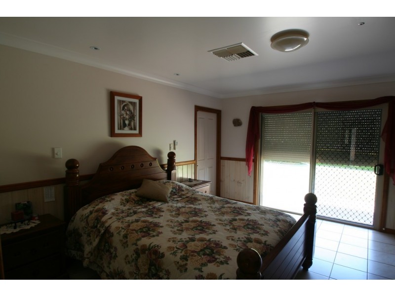 7 Mares Tail Lane, Springsure QLD 4722