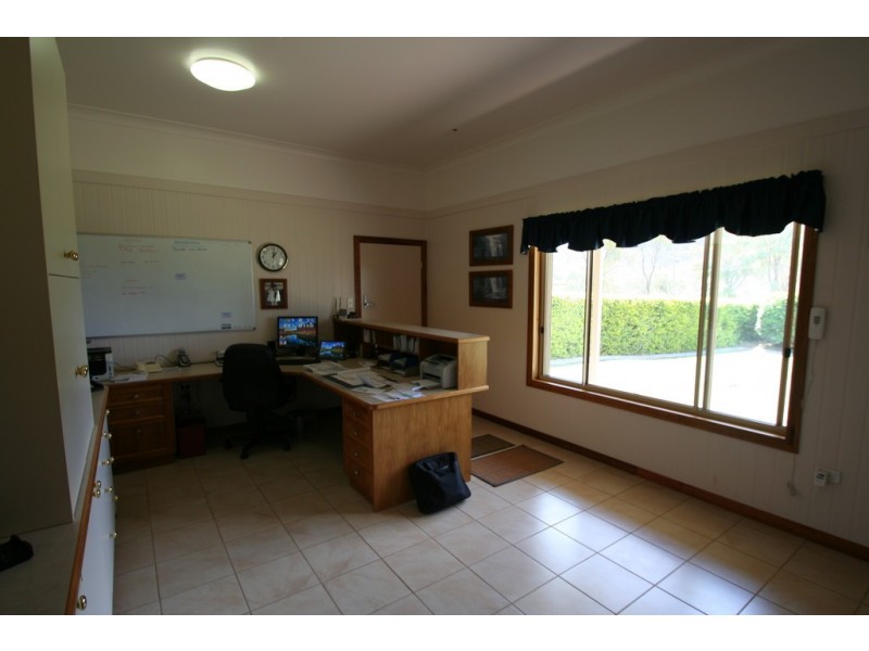 7 Mares Tail Lane, Springsure QLD 4722