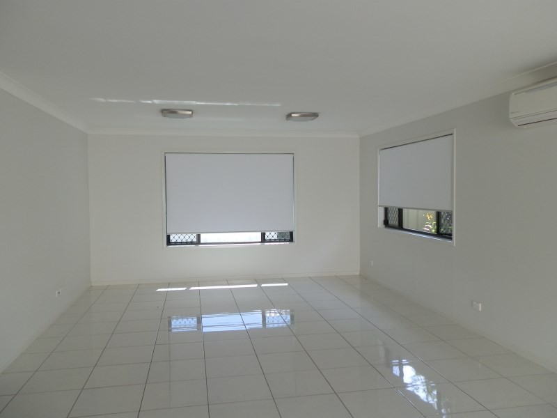 2/34 Brokenwood Street, Emerald QLD 4720