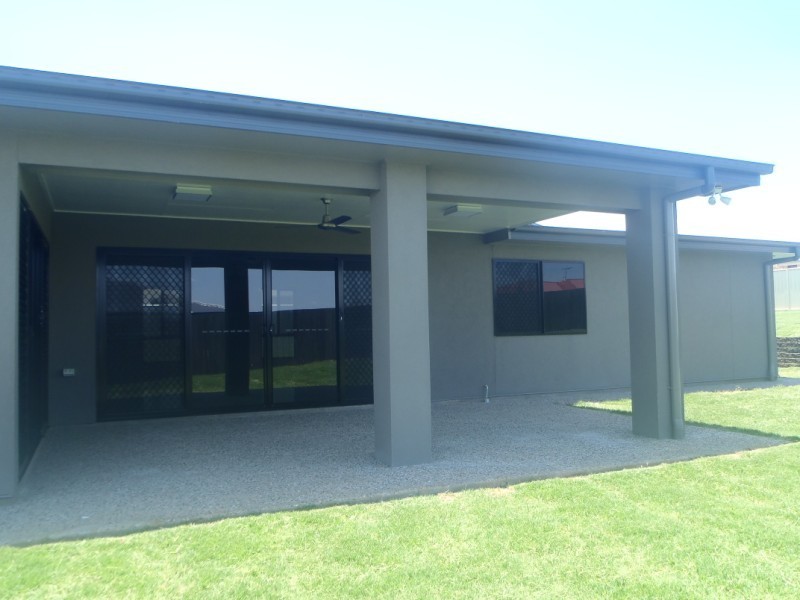 64 Lakeside Drive, Emerald QLD 4720