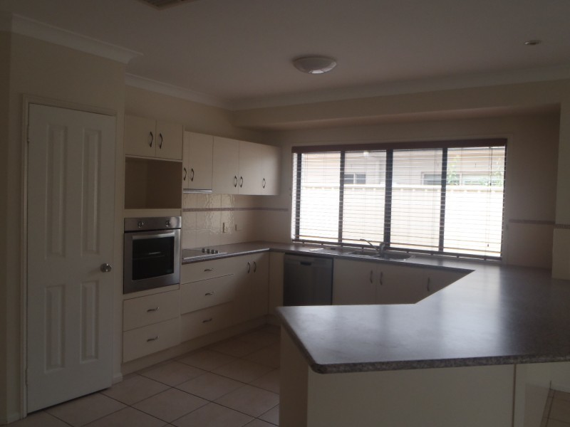 24 Haswell Street, Emerald QLD 4720