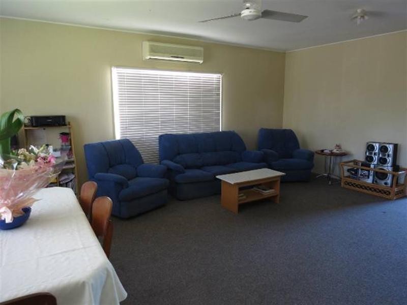 3 Hereford Place, Emerald QLD 4720