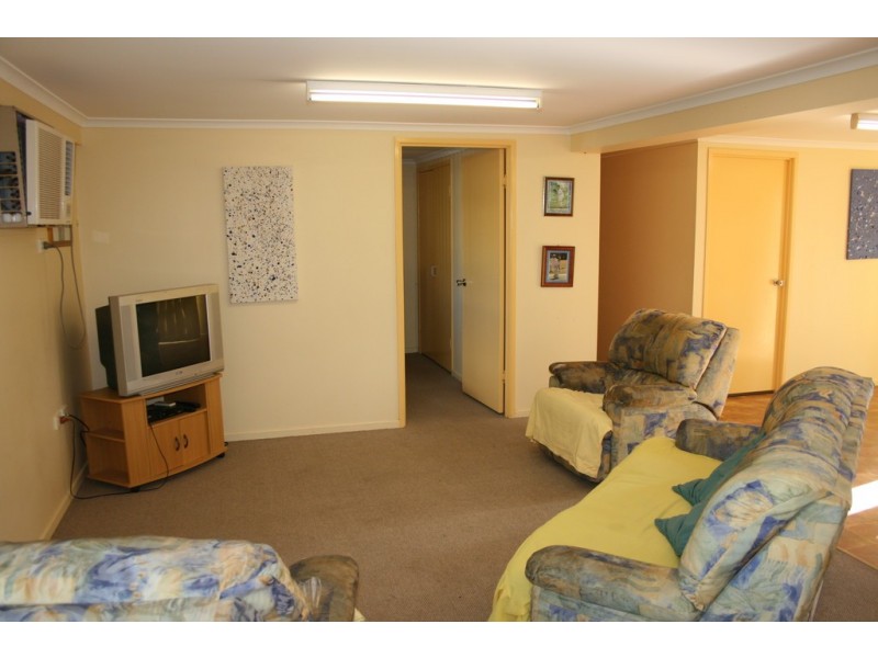 3 Hereford Place, Emerald QLD 4720