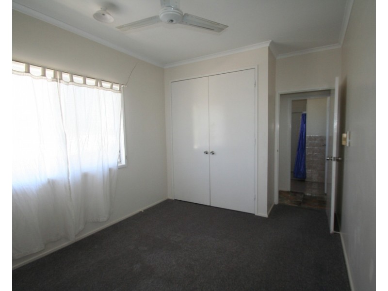 6 Moran Street, Capella QLD 4723