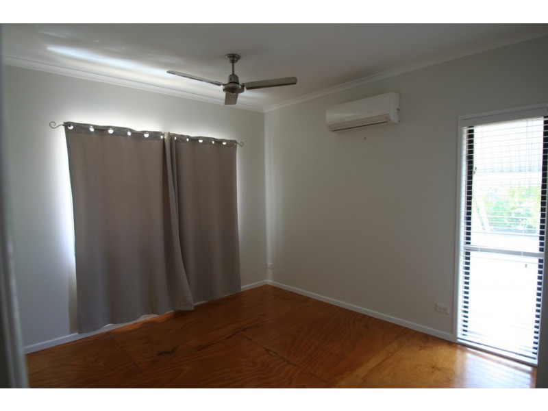 5 Michelle Place, Emerald QLD 4720