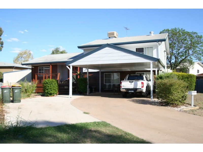 88 Moody Street, Emerald QLD 4720