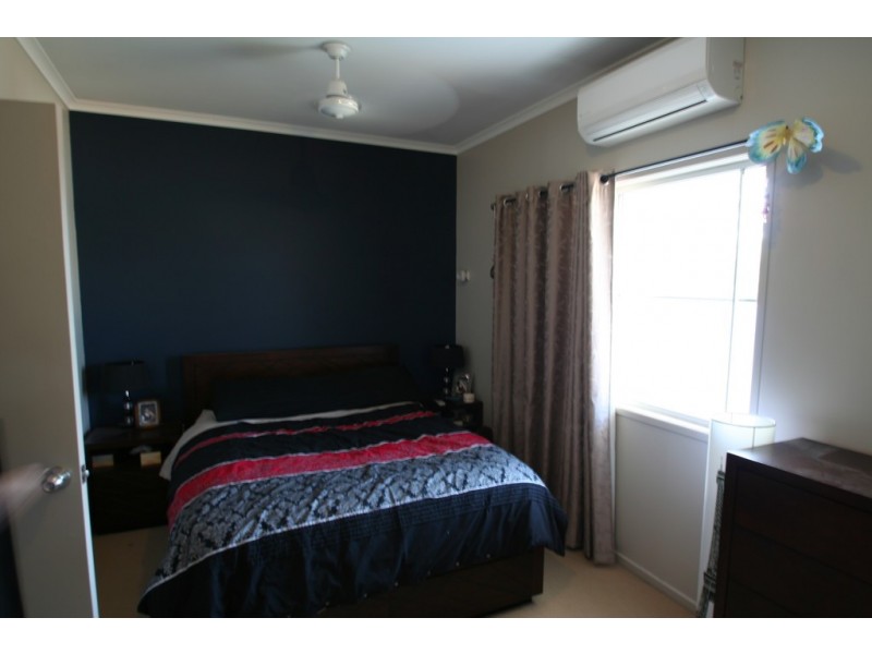 88 Moody Street, Emerald QLD 4720