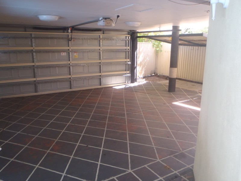 24 Cowan Crescent, Emerald QLD 4720