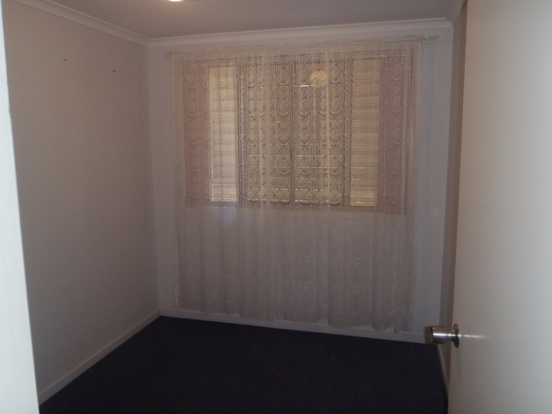 82 Gray Street, Emerald QLD 4720