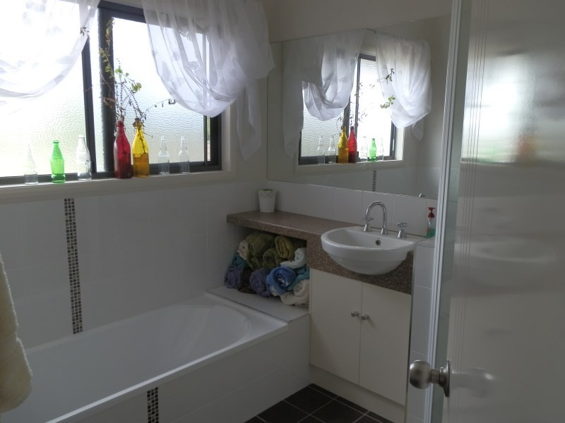 77 Patanga Place, Emerald QLD 4720