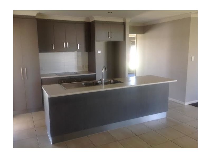 73 Mayfair Drive, Emerald QLD 4720