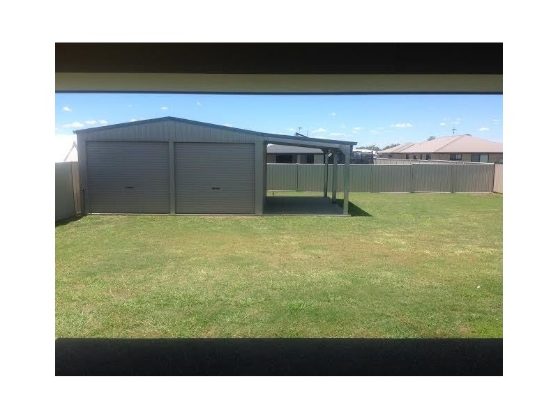 73 Mayfair Drive, Emerald QLD 4720