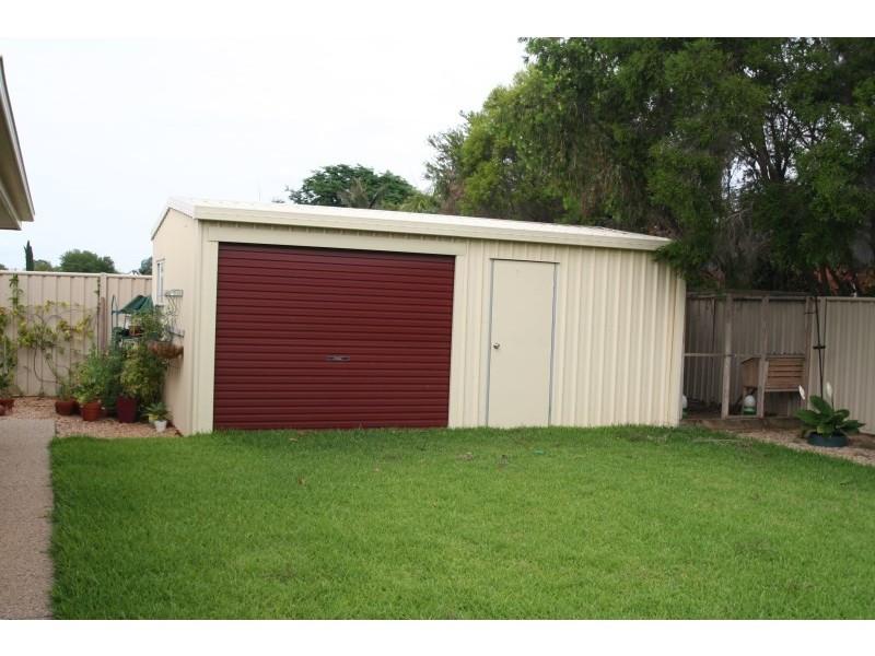 4 Highland Court, Emerald QLD 4720