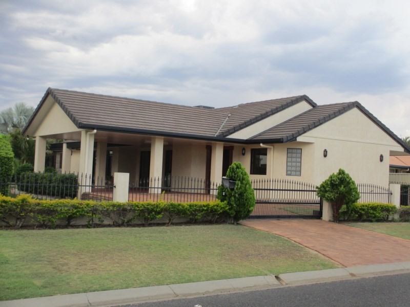 5 Dodd Drive, Emerald QLD 4720