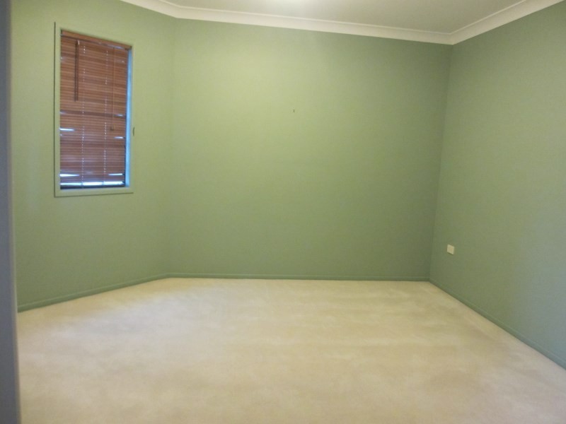 5 Dodd Drive, Emerald QLD 4720