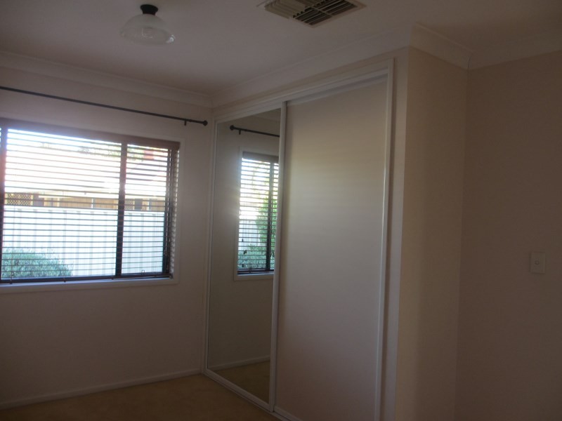5 Dodd Drive, Emerald QLD 4720