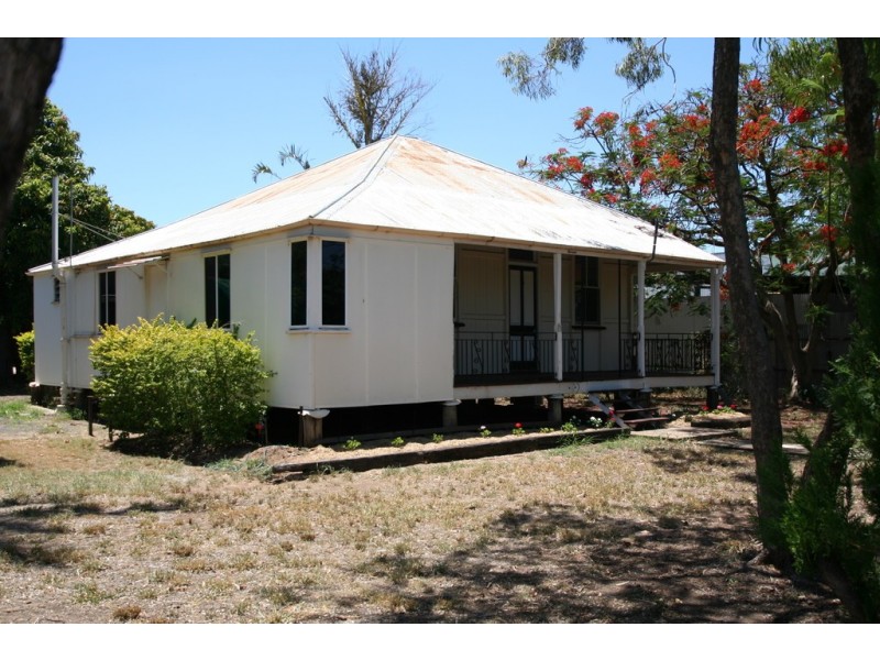 118 Borilla  Street, Emerald QLD 4720