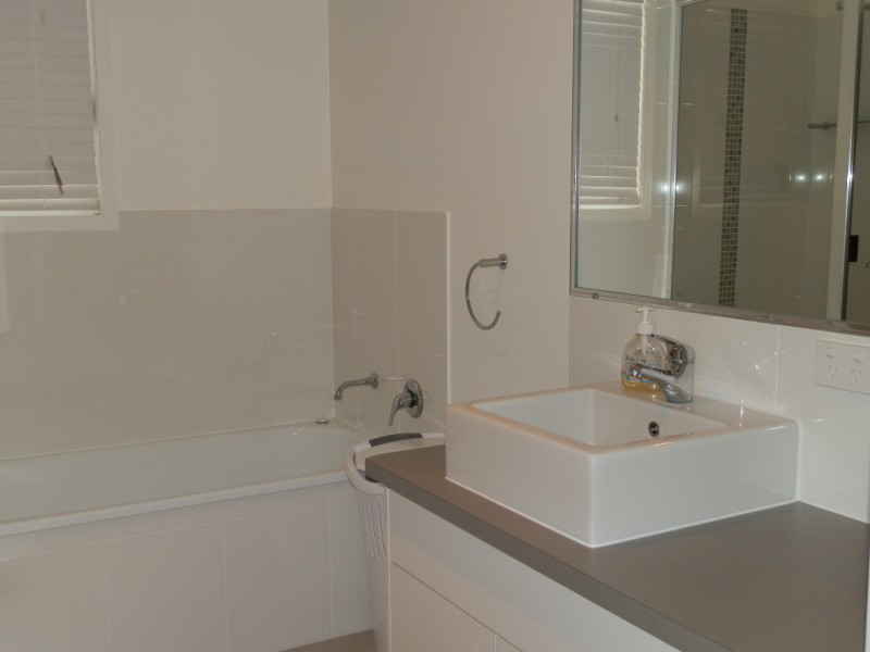 Unit 11/55a Gray Street, Emerald QLD 4720