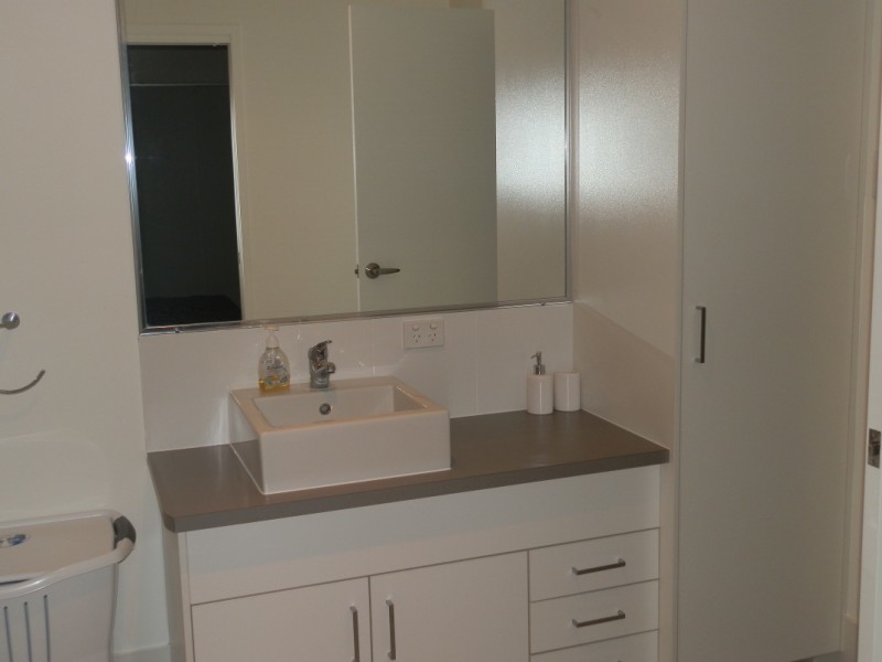 Unit 11/55a Gray Street, Emerald QLD 4720