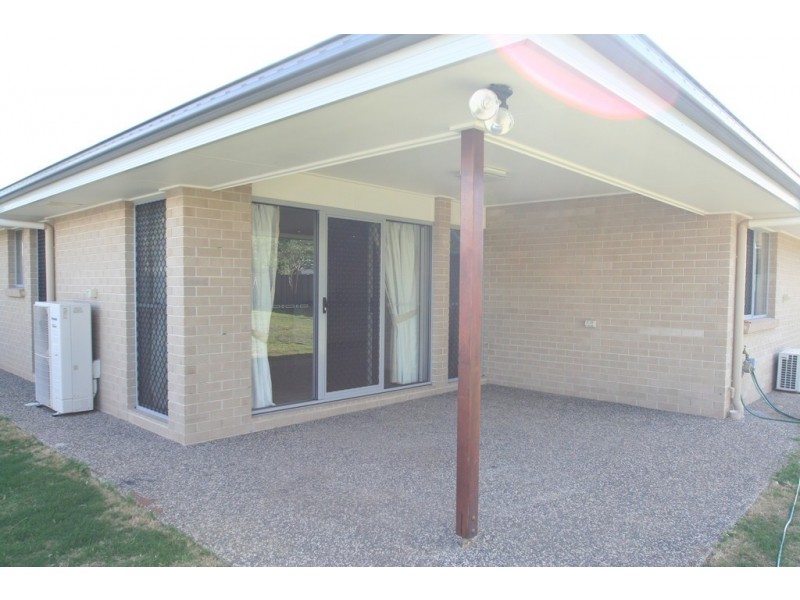 25 Newman Drive, Emerald QLD 4720