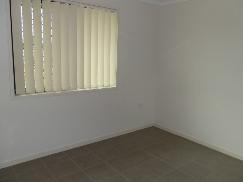 4 Guy Street, Emerald QLD 4720