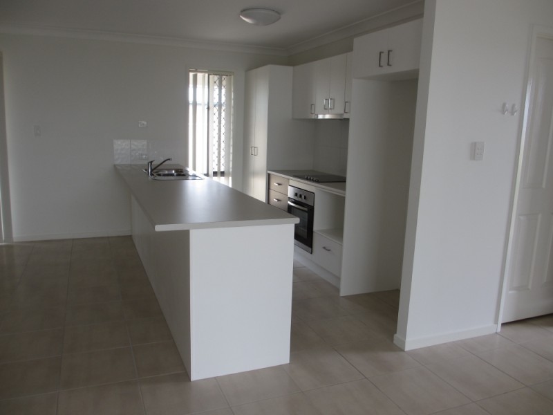 61 Lakeside Drive, Emerald QLD 4720