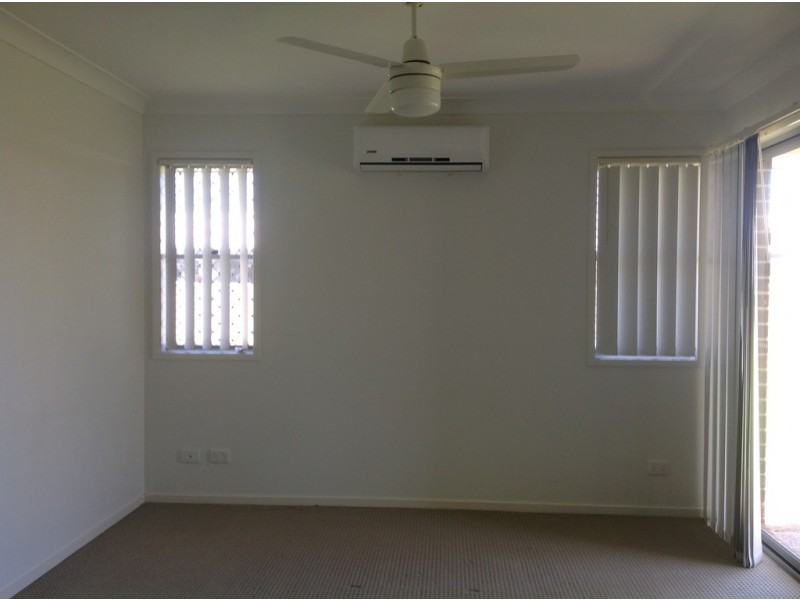 61 Lakeside Drive, Emerald QLD 4720