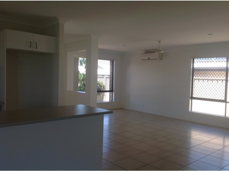 61 Lakeside Drive, Emerald QLD 4720