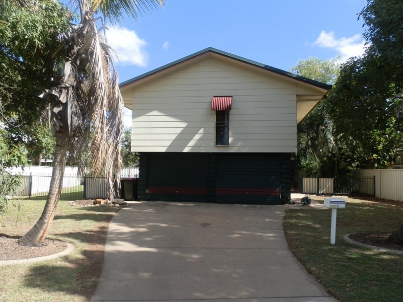 6 Michelle Place, Emerald QLD 4720