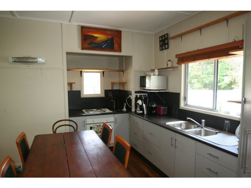 2 Pill Street, Emerald QLD 4720