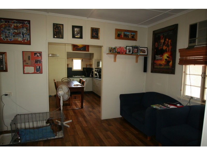 2 Pill Street, Emerald QLD 4720
