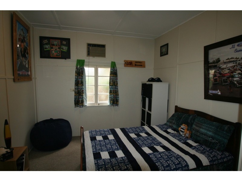 2 Pill Street, Emerald QLD 4720