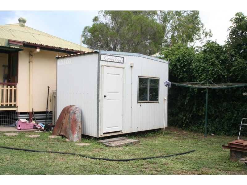 2 Pill Street, Emerald QLD 4720