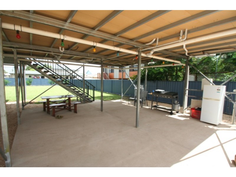 17 Gray Street, Emerald QLD 4720