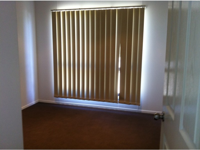 17 Gray Street, Emerald QLD 4720