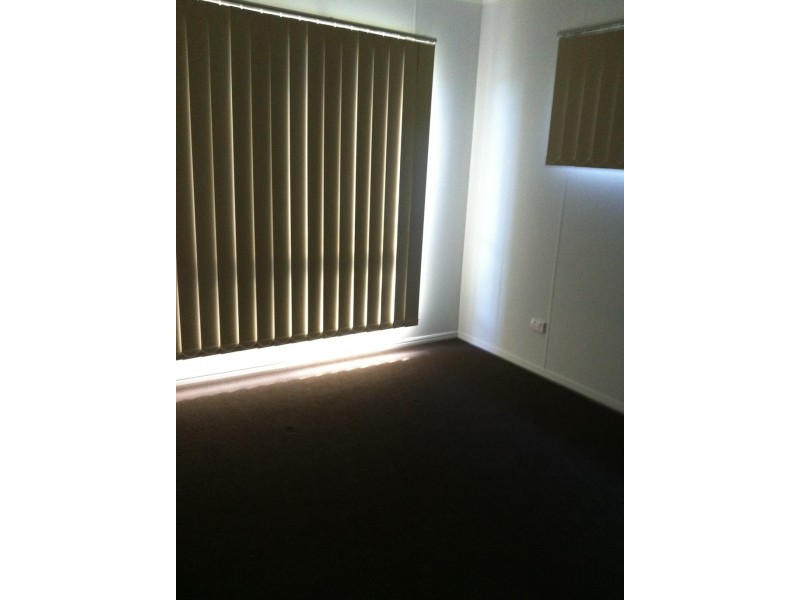 17 Gray Street, Emerald QLD 4720