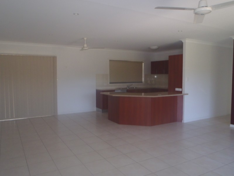 17 Gray Street, Emerald QLD 4720