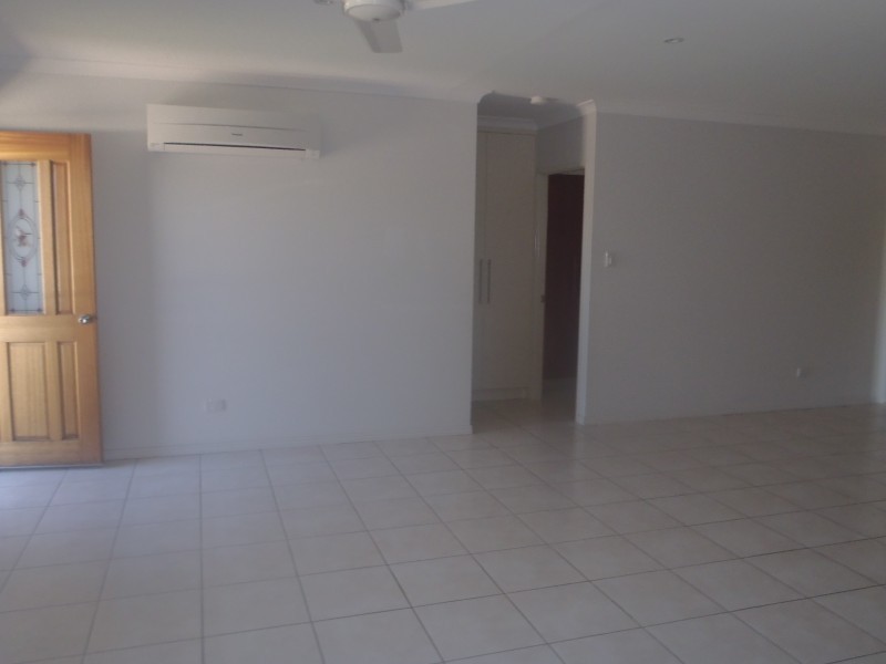 17 Gray Street, Emerald QLD 4720