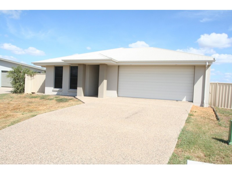 14 Whitney Street, Emerald QLD 4720