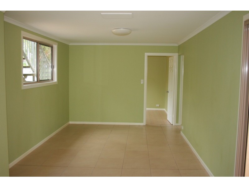 8 Egan Street, Emerald QLD 4720