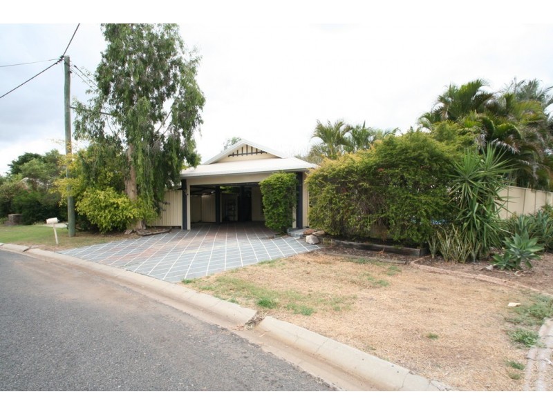 24 Cowan Crescent, Emerald QLD 4720