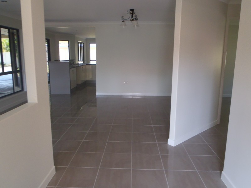 3 Russ Layton Drive, Emerald QLD 4720
