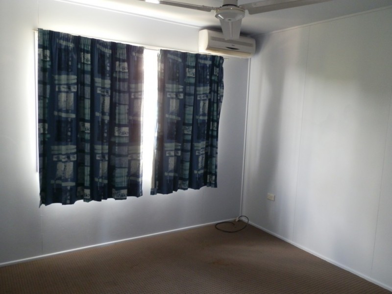 6 Leahy Place, Emerald QLD 4720