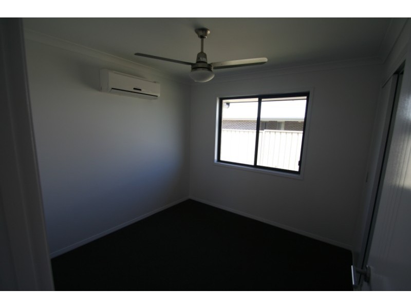 63 Lakeside Drive, Emerald QLD 4720