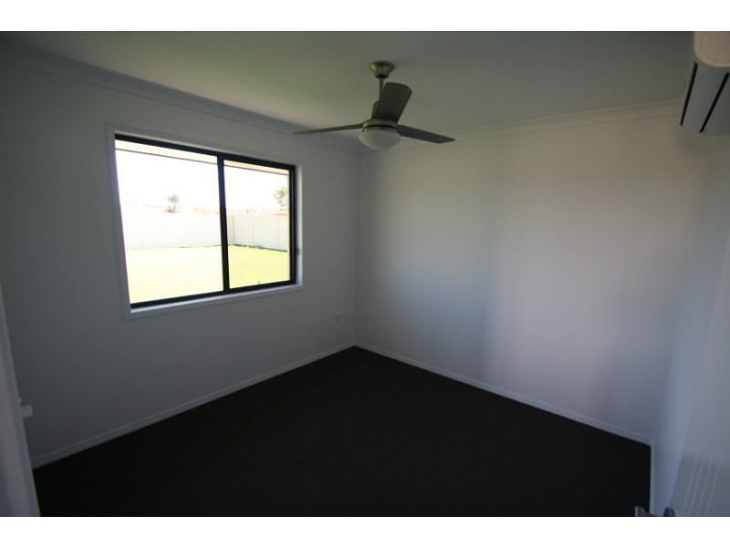 63 Lakeside Drive, Emerald QLD 4720