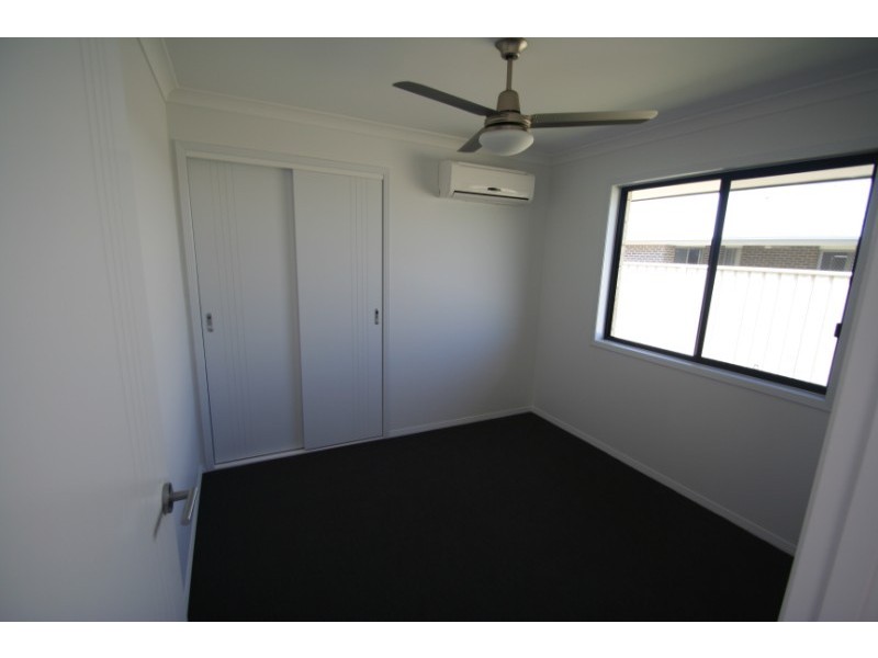 63 Lakeside Drive, Emerald QLD 4720