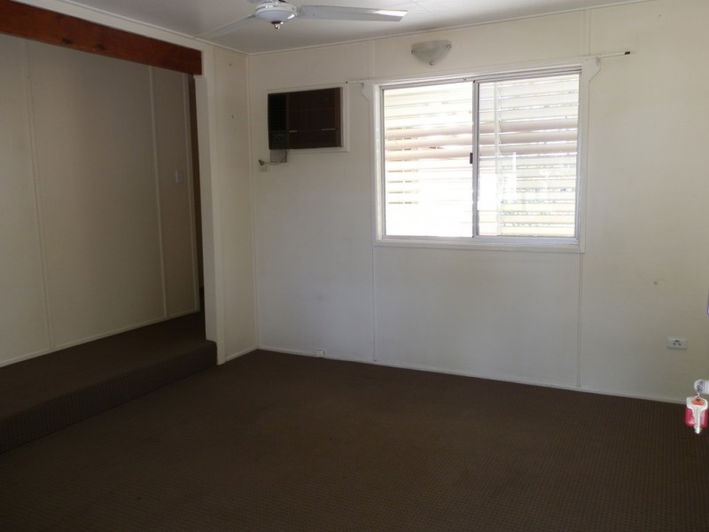 58 Theresa Street, Emerald QLD 4720