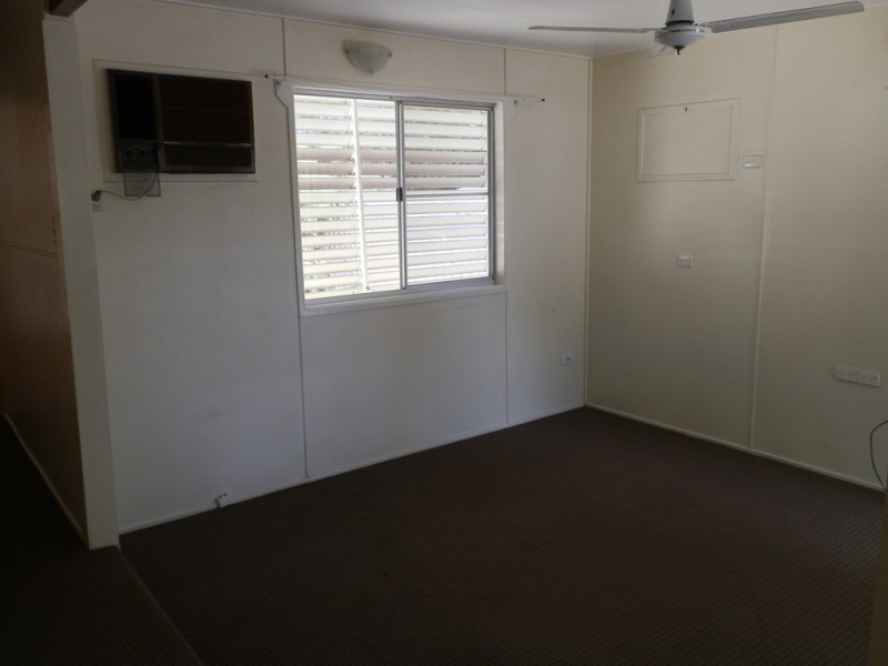 58 Theresa Street, Emerald QLD 4720